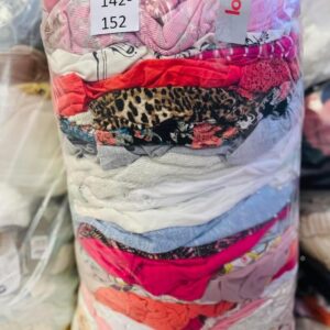 Tüdrukute MIX riided - Suurus: 142-152